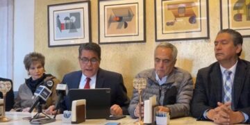 Notarios rechazan aprobación de la Ley del Notariado; el gobernador sería el gran elector