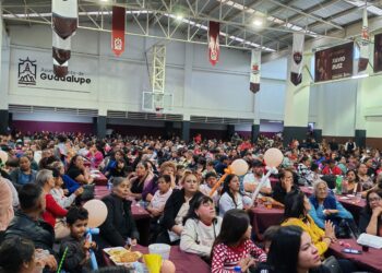 En la Posada del Bienestar, el alcalde Pepe Saldivar, recibe muestras de apoyo ciudadano