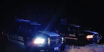 Mueren dos jóvenes motociclistas al ser atropellados en la carretera federal 54