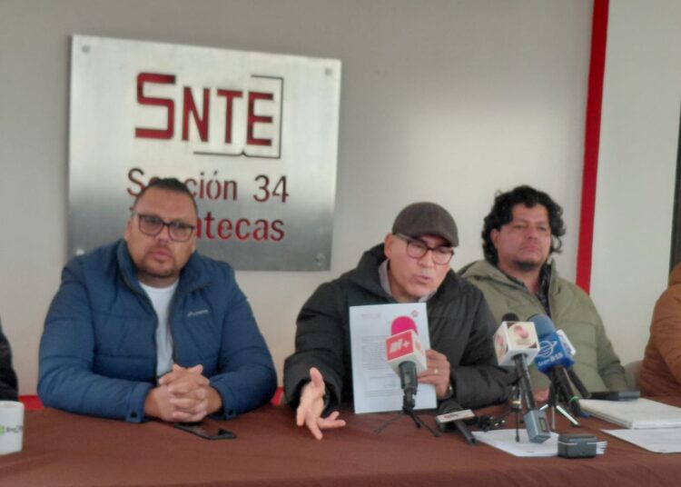 Anuncian maestros de la 34, acciones radicales por incumplimientos de la SEP