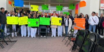 Trabajadores de Salud mantienen protesta de “brazos caídos” en cinco hospitales del estado