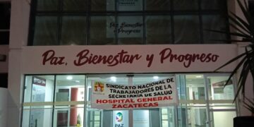 Gobierno sigue sin pagar a trabajadores de Salud; tomaron instalaciones de SEFIN y SSA