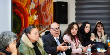 Rector Ángel Román entregó información sobre pagos de seguridad social al SPAUAZ