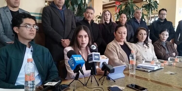 Al no poder resolver el problema laboral en la UTZAC, la rectora dice que “es con tintes políticos”