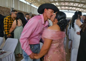 105 parejas se unieron en el matrimonio colectivo en Guadalupe