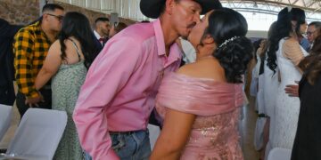 105 parejas se unieron en el matrimonio colectivo en Guadalupe