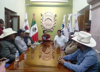 Conflicto en pausa; frijoleros liberan plaza de armas