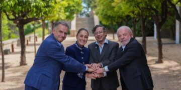 A JUICIO DE AMPARO/ A Empezar por Casa