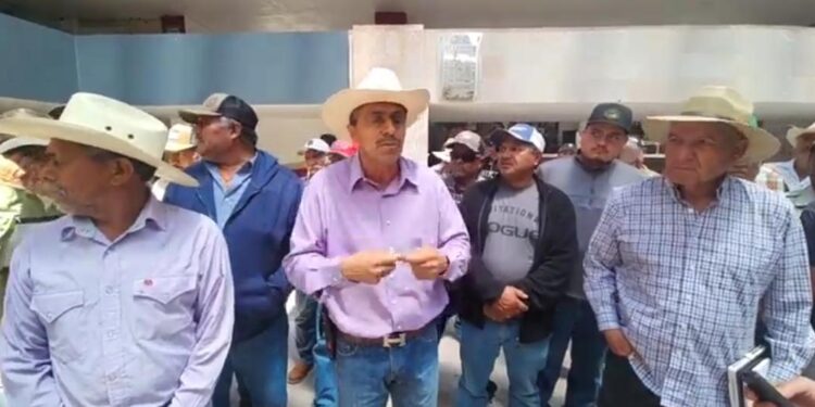 Productores frijol de Guadalupe exigen que abran el centro de acopio