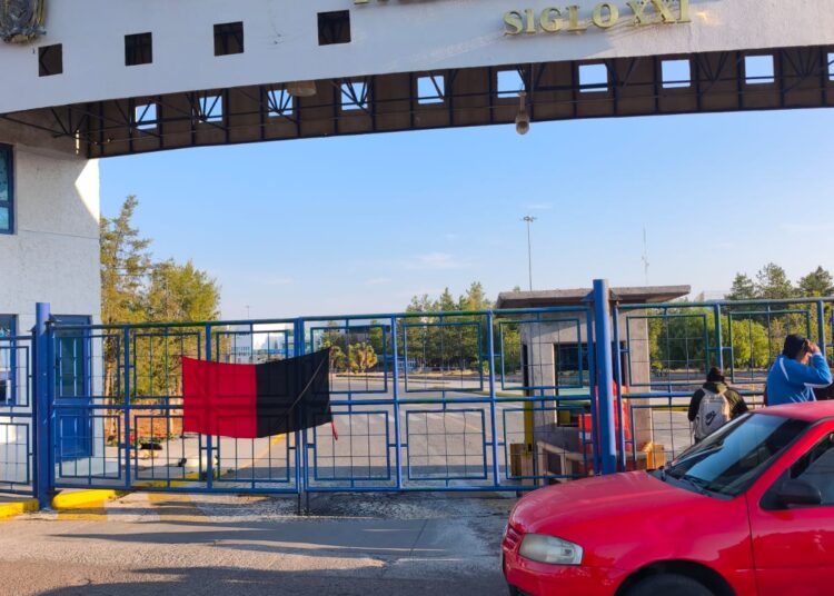 Estudiantes de Enfermería bloquearon 3 horas el campus UAZ Siglo XXI