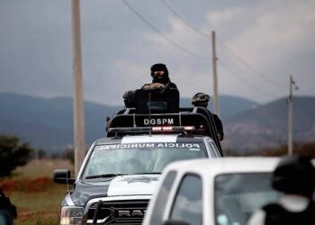 Muere policía municipal de Pinos en enfrentamiento con célula delictiva