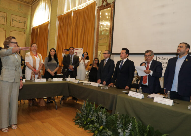 Mirna Caldera rindió protesta como secretaria ejecutiva del Sistema Estatal Anticorrupción