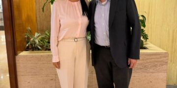 Saúl Monreal se reúne con Ariadna Montiel y se baja de la candidatura de Morena