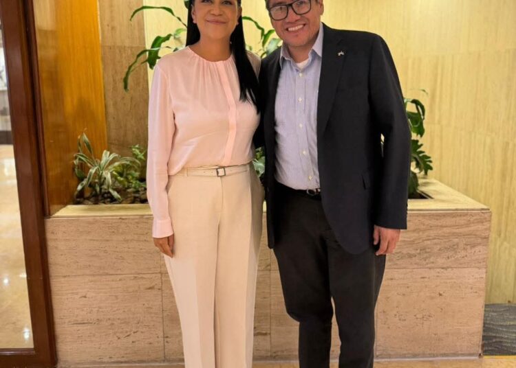 Saúl Monreal se reúne con Ariadna Montiel y se baja de la candidatura de Morena