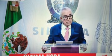Rubén Rocha Moya pidió licencia al congreso para separarse del Gobierno de Sinaloa