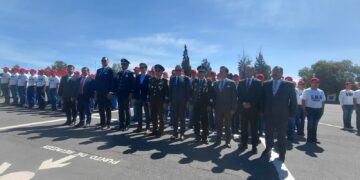 Le toman protesta de bandera a 31 mil conscriptos y 800 mujeres del Servicio Militar