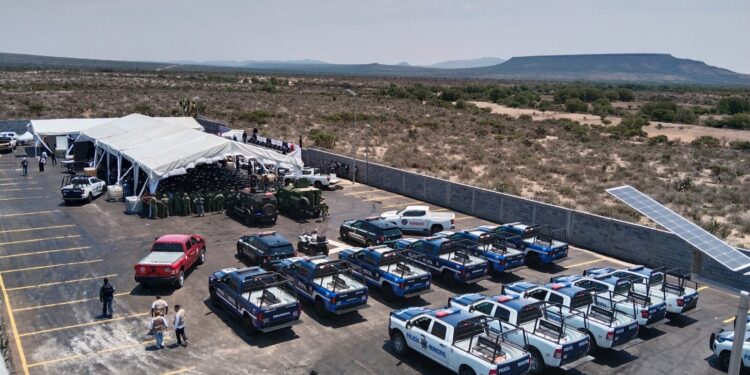 Inauguran DERES en Saldaña, Pinos; tiene capacidad para 120 elementos de seguridad
