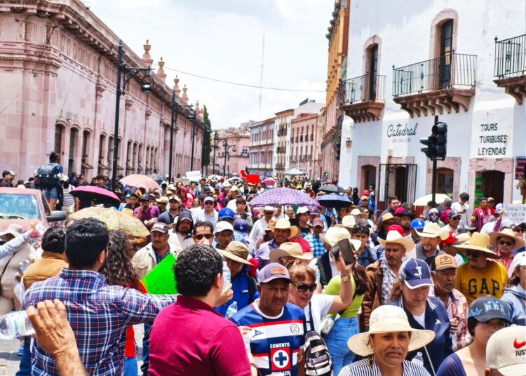 Miles de zacatecanos se unen en protesta contra la represión gubernamental