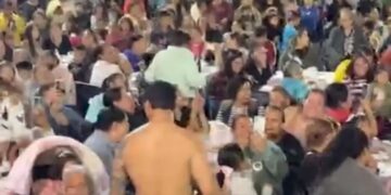 Presidencia municipal de Cuauhtémoc llevó stripers a festival del Día de las Madres