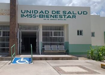 IMSS-Bienestar manda dos médicos cubanos a Huitzila; estarán de forma temporal