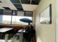 Maestros dan clases con sombrilla en aulas de la UTZAC