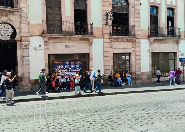 La CNTE bloquea 115 bancos de Afores y 74 del banco del Bienestar en Zacatecas