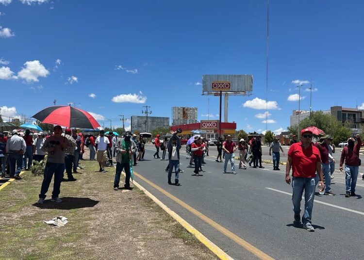 Marchan 20 mil docentes que rechazan la Ley del Issste 2007; seguirá movilización