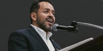 Exhortan al Gobierno a que transparente el financiamiento del proyecto de Platabus