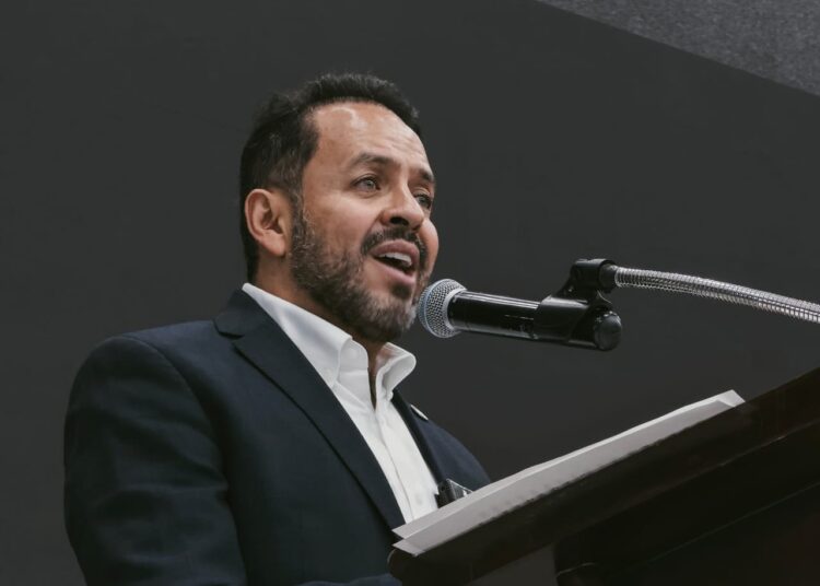 Exhortan al Gobierno a que transparente el financiamiento del proyecto de Platabus