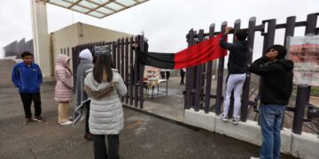 Estudiantes de CECYT 18 y de Ingeniería IPN, paralizaron labores indefinidamente