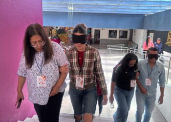 Capacitan a funcionarios del ayuntamiento de Guadalupe para dar atención a personas con discapacidad auditiva