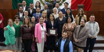 Congreso celebra el 40 aniversario de la biblioteca Mauricio Magdaleno