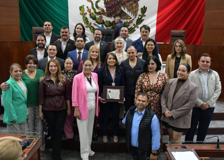 Congreso celebra el 40 aniversario de la biblioteca Mauricio Magdaleno