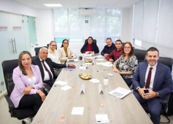 Cinco de siete aspirantes a la Coordinación de la Defensa 4T se reúnen con dirigencia Morena