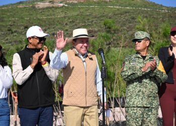 Quieren hacer un “autoatentado”, dice el gobernador David Monreal