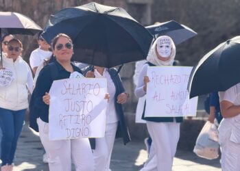 Médicos de IMSS se manifiestan en Zacatecas sin el apoyo de su dirigencia sindical