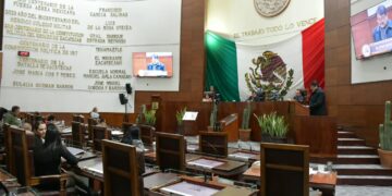 Por enésima ocasión proponen bloquear las llamadas de celular en las cárceles